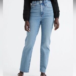 Madewell - Curvy Perfect Vintage Straight Jean in Hoye Wash